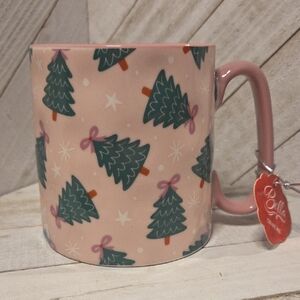 NWT 10 Strawberry Street Ceramic Christmas Tree Bow Star Print Mug